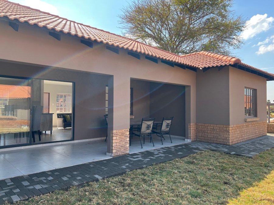 3 Bedroom Property for Sale in Waterval East North West